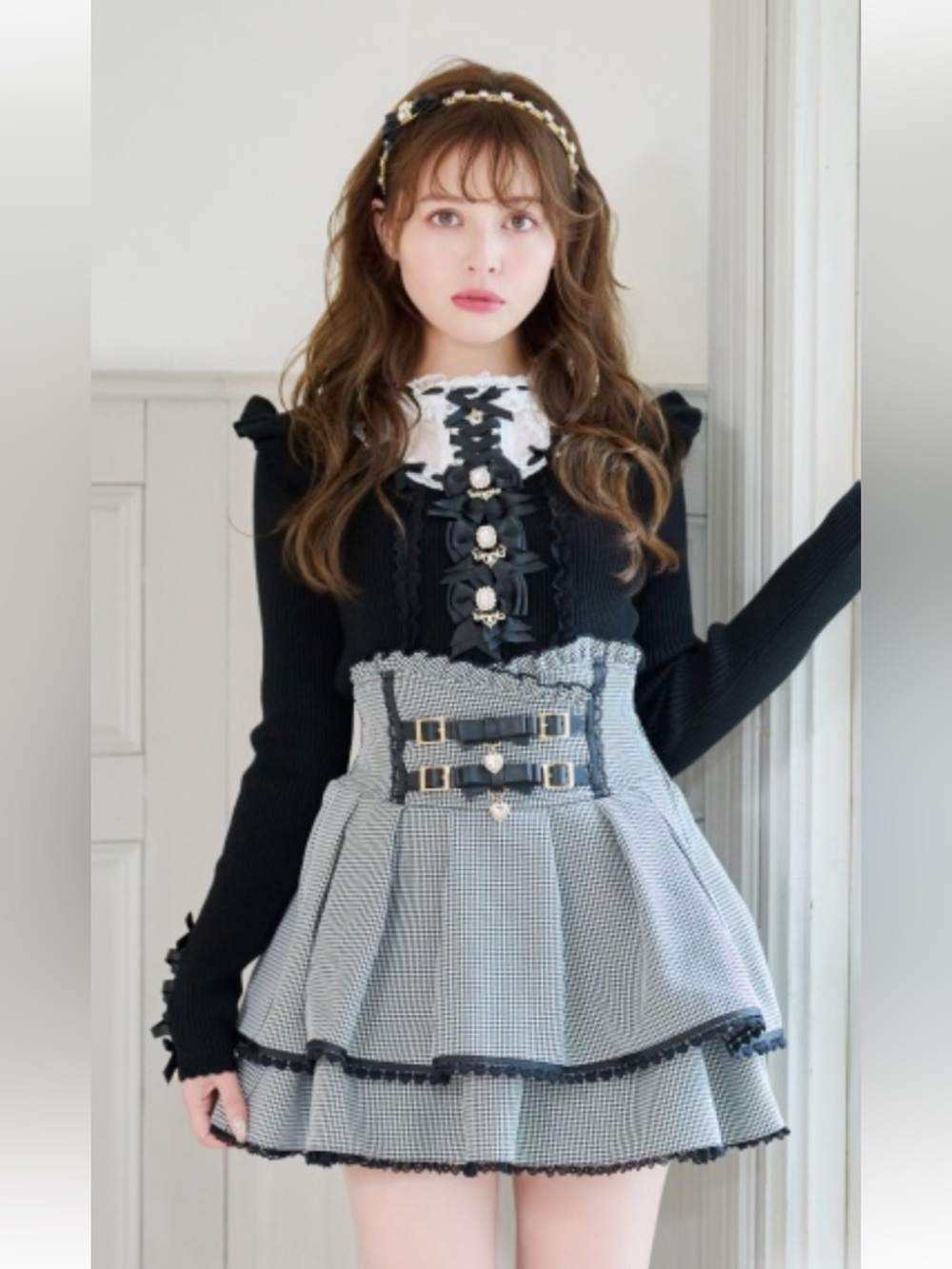 LIZ LISA Black Top with Gray Check Pleated Mini ribbon Skirt with shorts